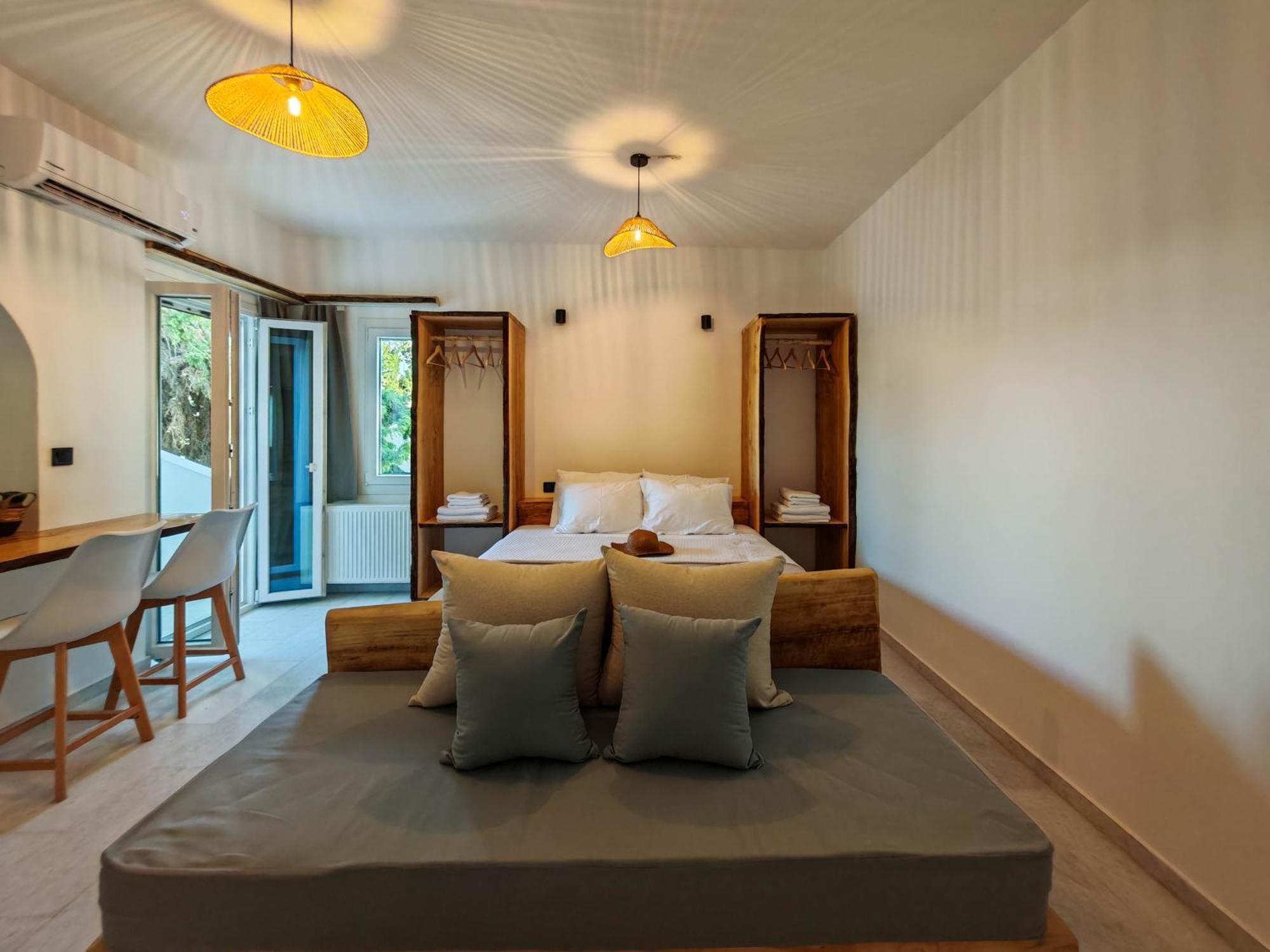 Paraga Suites Naxos City 외부 사진