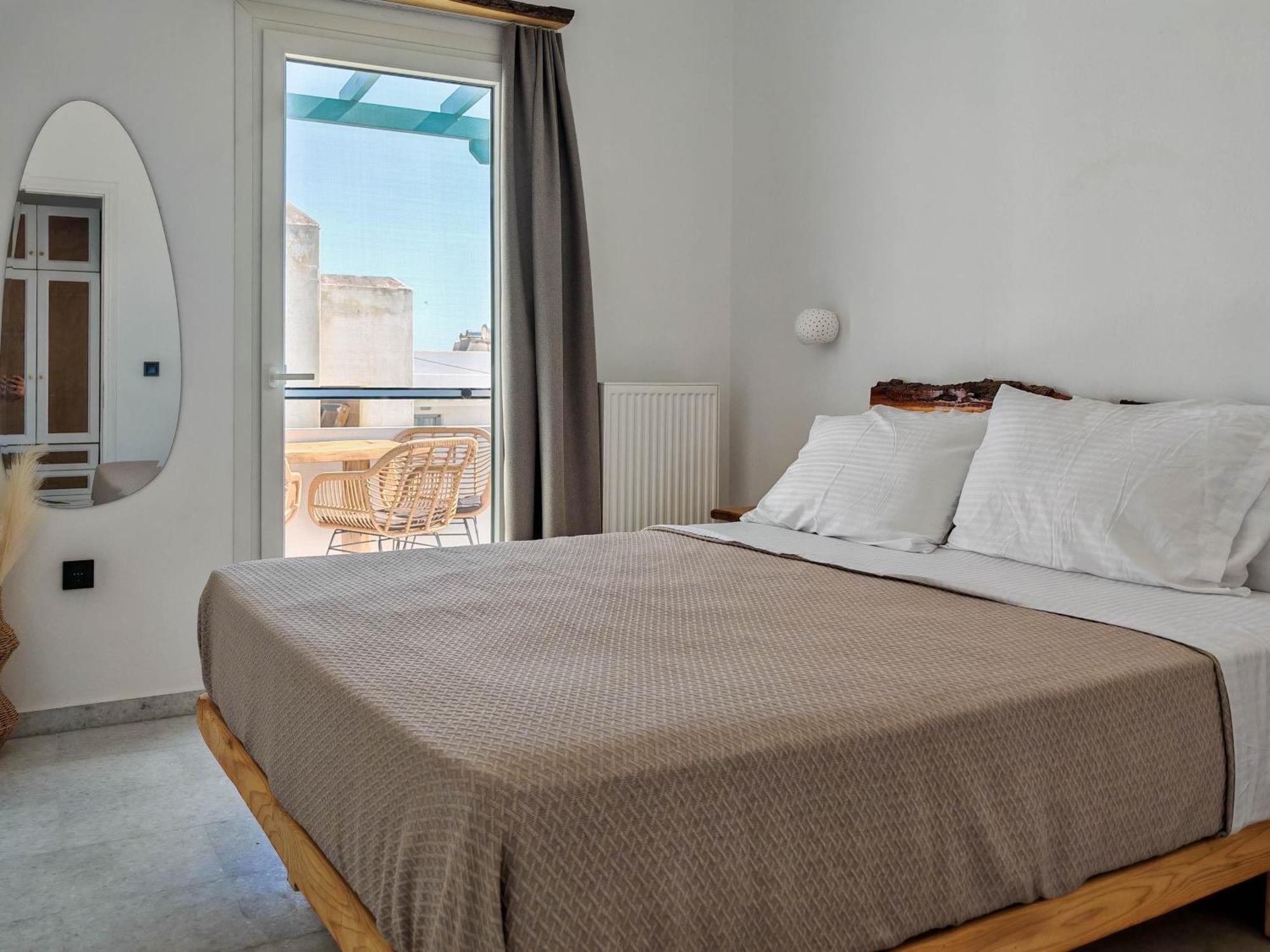 Paraga Suites Naxos City 외부 사진